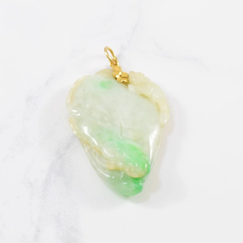 Carved Jadeite Pendant | 80.00 ct |