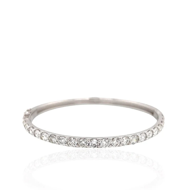 14 Karat White Gold Diamond Bracelet