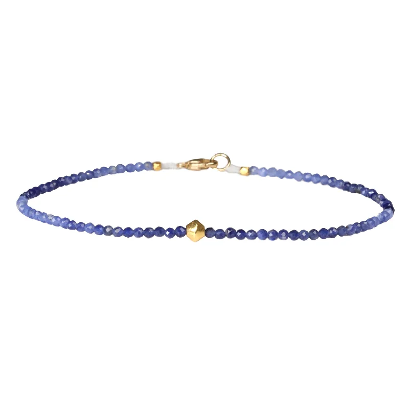 Faceted Sodalite Beaded Bracelet with 18K Gold Saucer Bead